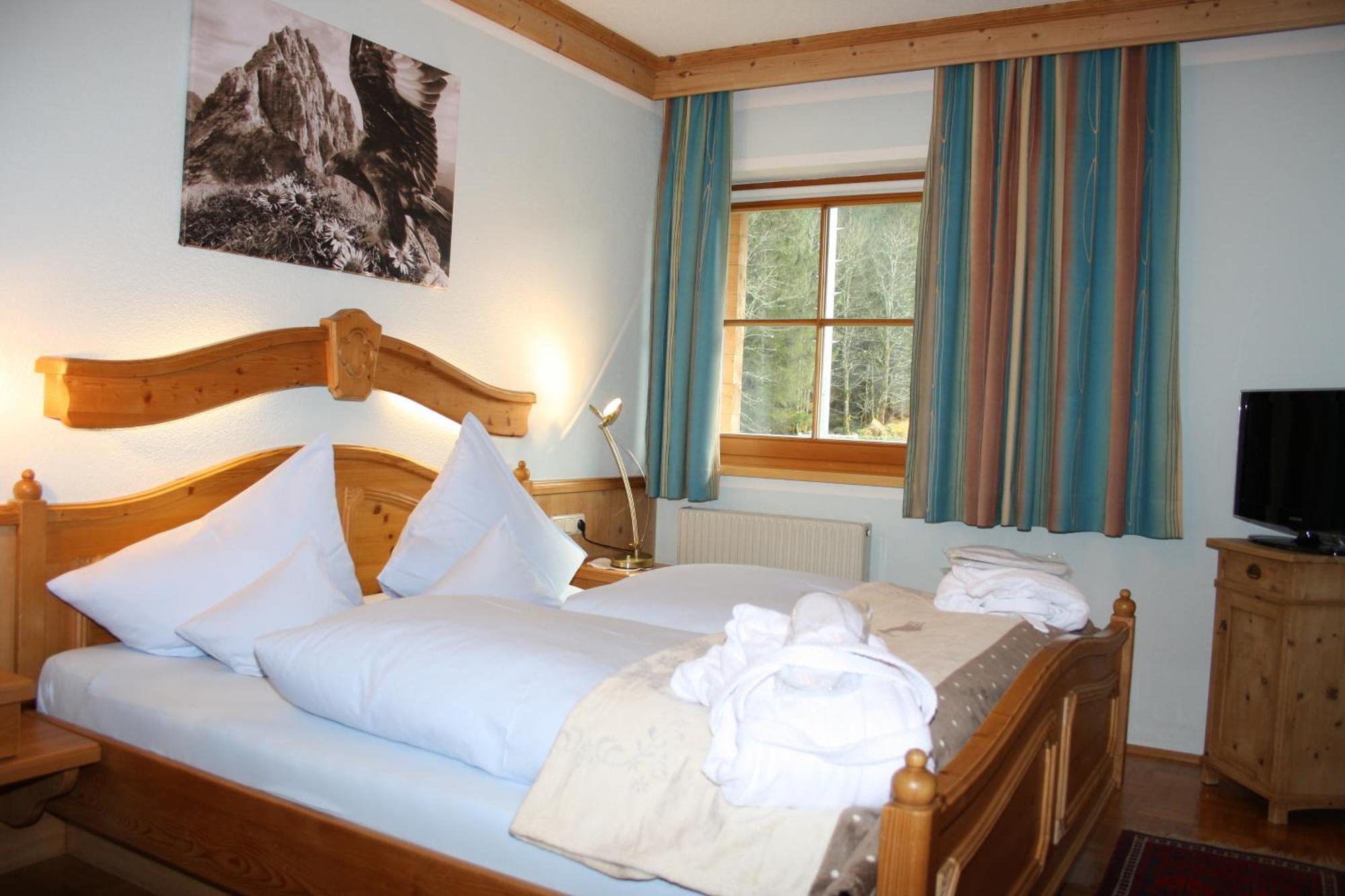 Aparthotel Vronis Waldhaus Adults Only à Mayrhofen Chambre photo