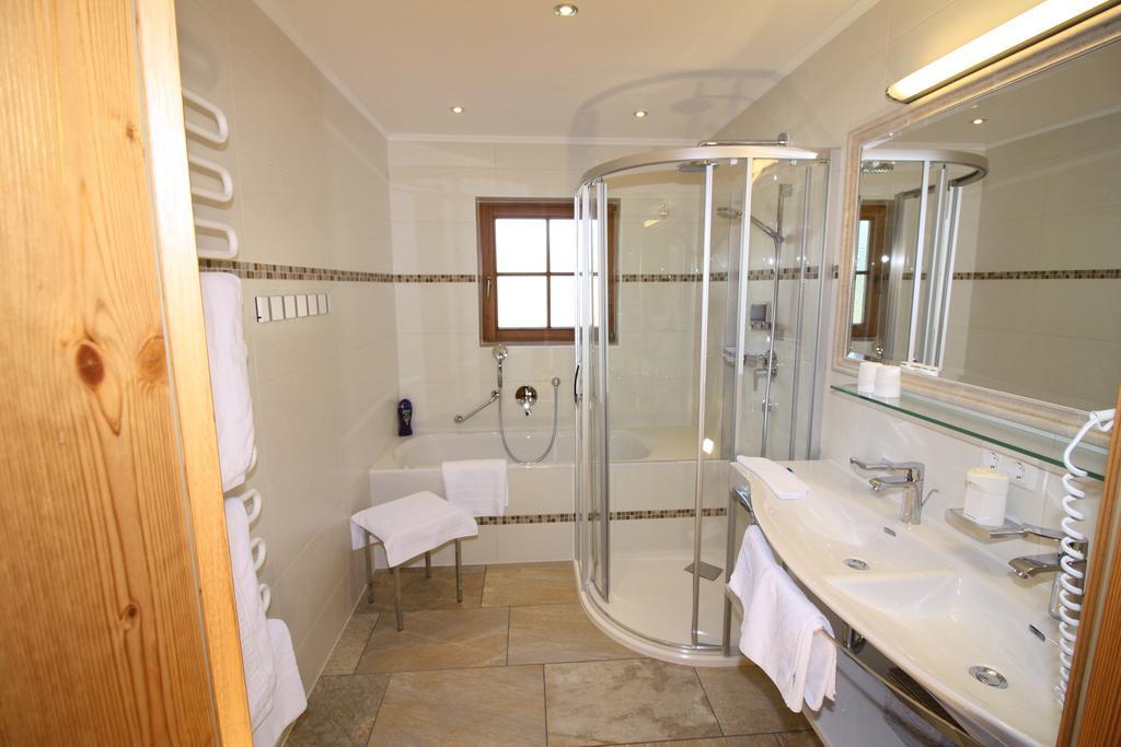 Aparthotel Vronis Waldhaus Adults Only à Mayrhofen Extérieur photo
