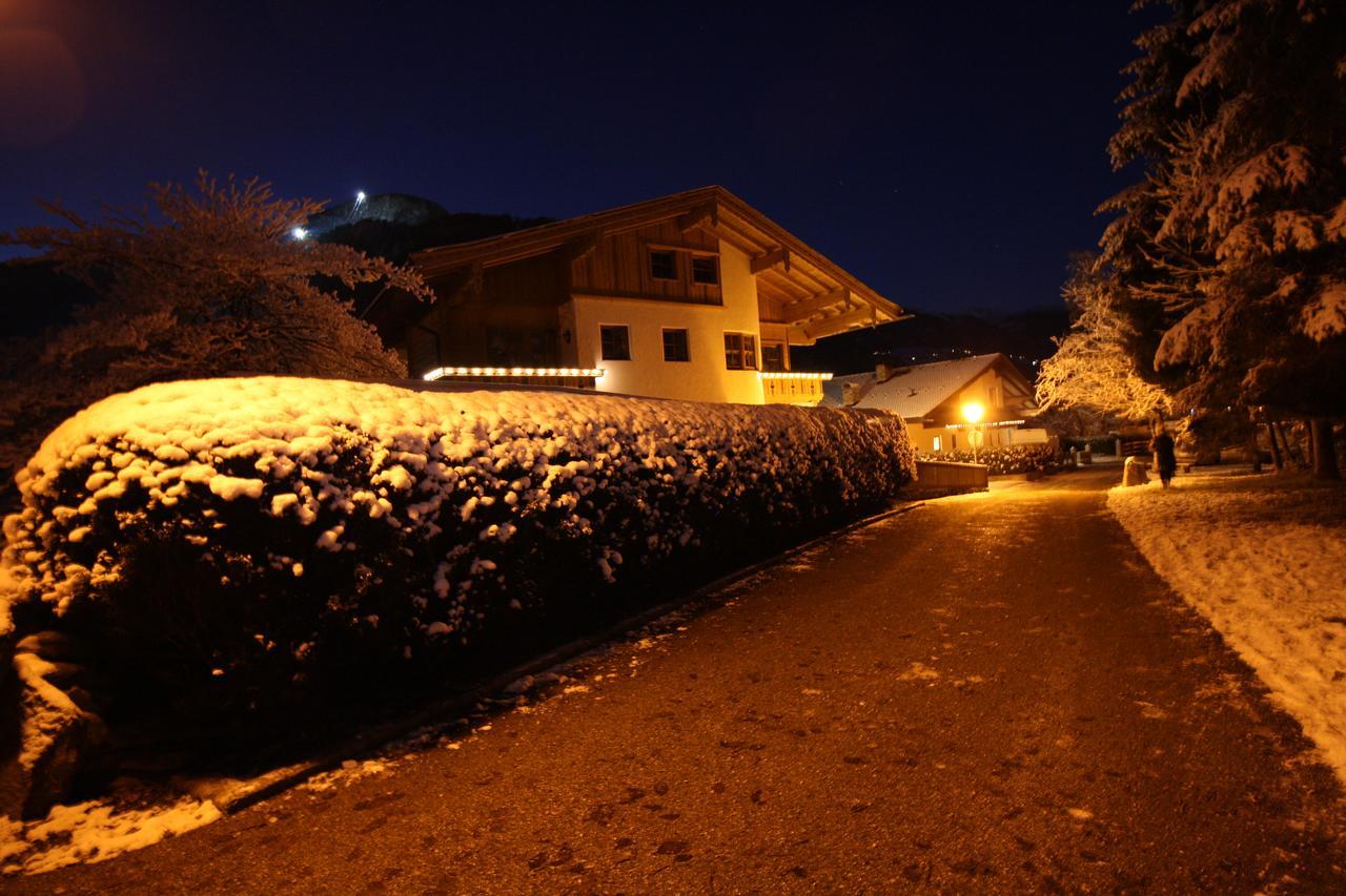 Aparthotel Vronis Waldhaus Adults Only à Mayrhofen Extérieur photo