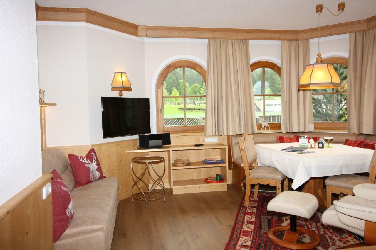 Aparthotel Vronis Waldhaus Adults Only à Mayrhofen Extérieur photo